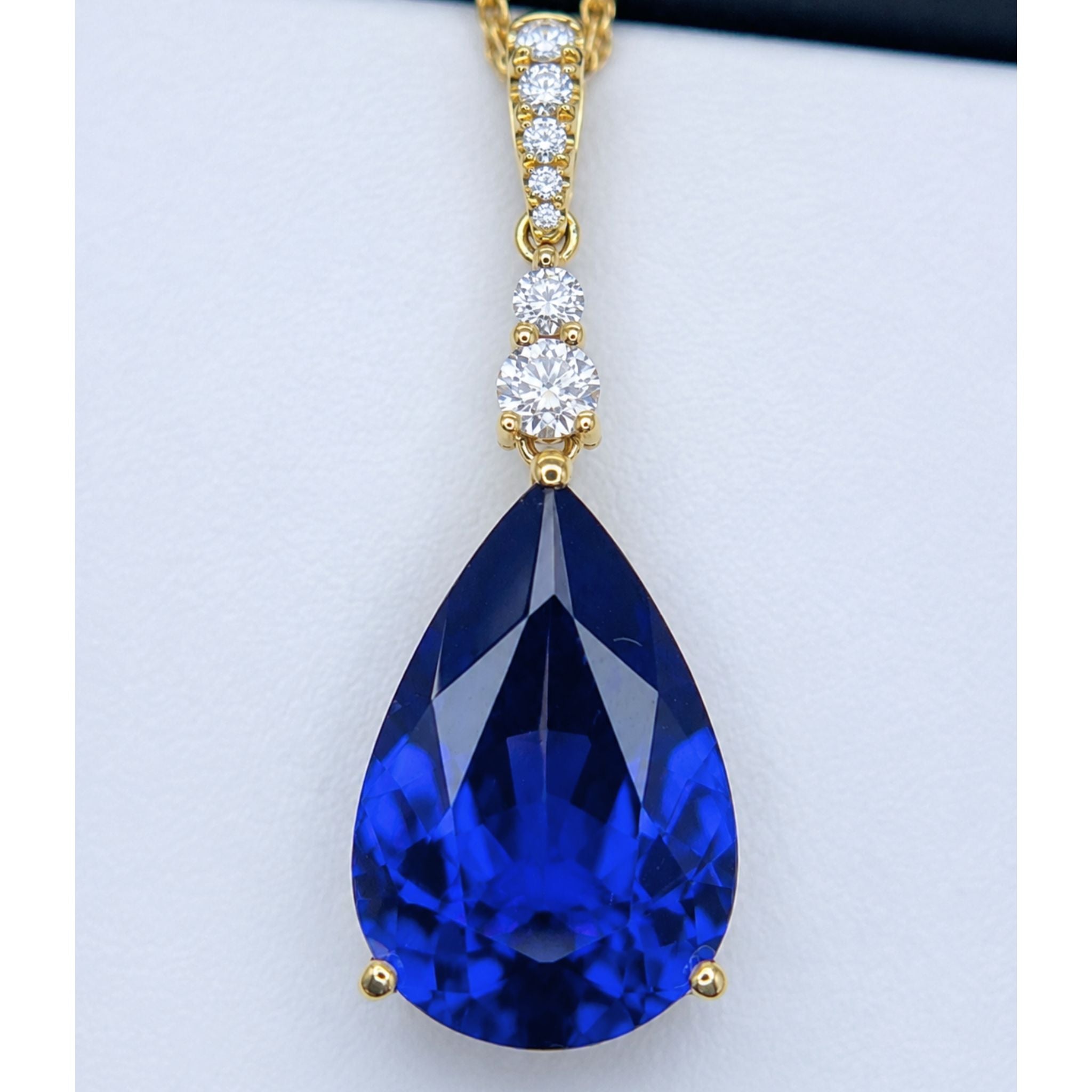 Exceptional Pear Shaped Tanzanite Pendant 10 Carats