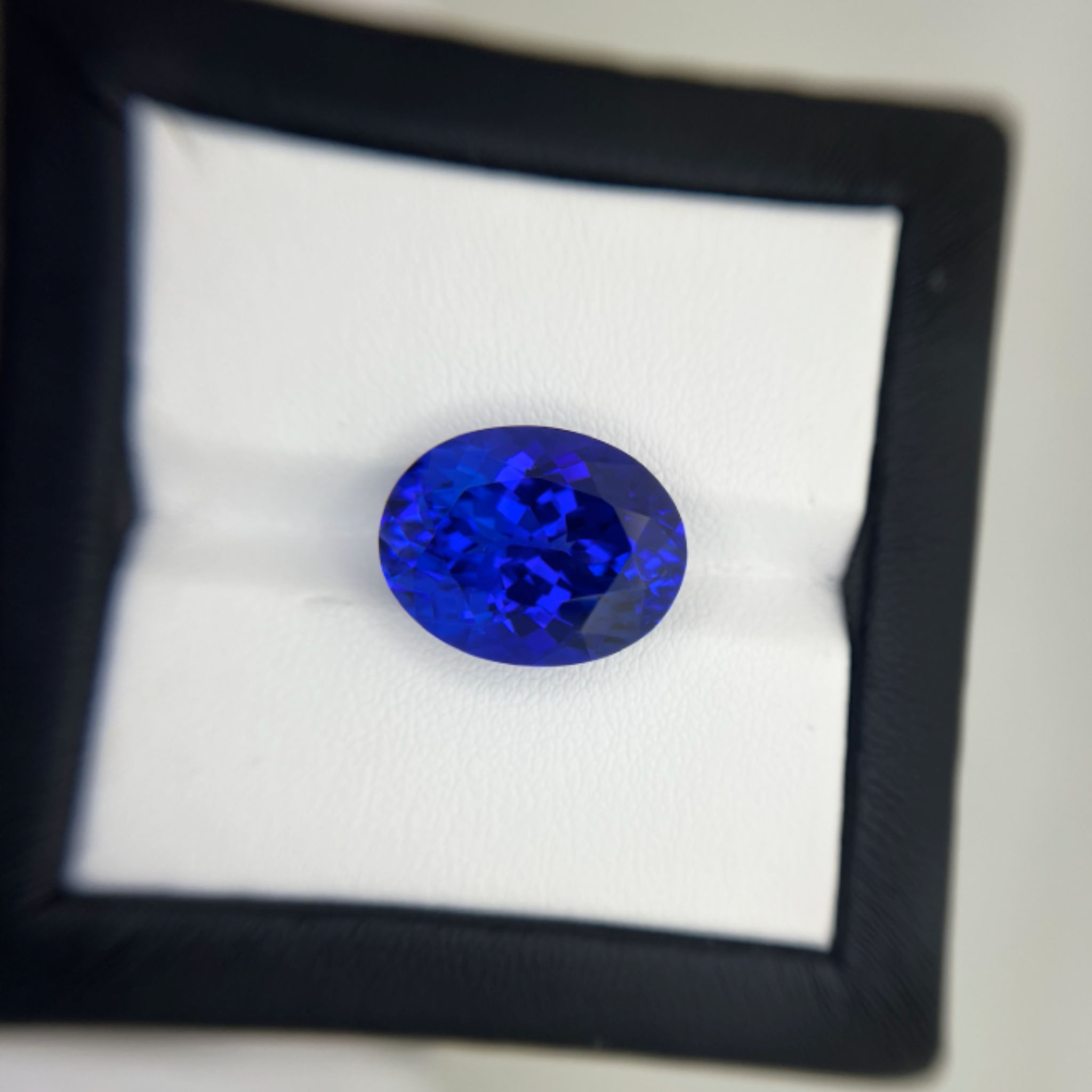 16.98 Carat Oval Tanzanite Gemstone Investment Grade  - Amazing !