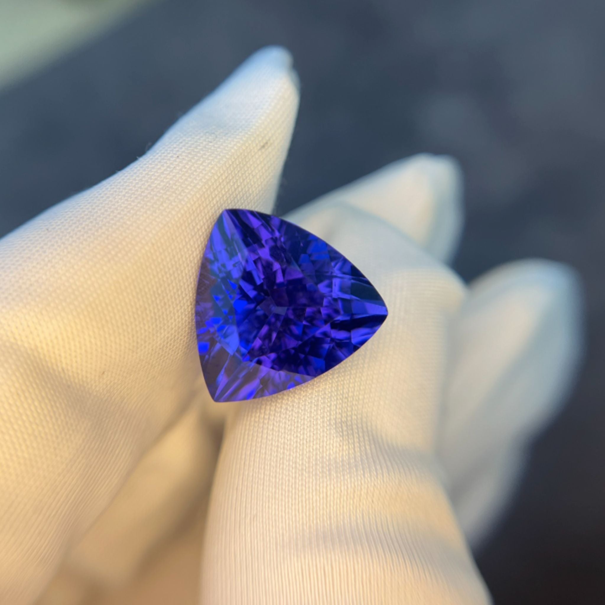 Violet & Blue Tanzanite Trillion Cut  -11 Carats