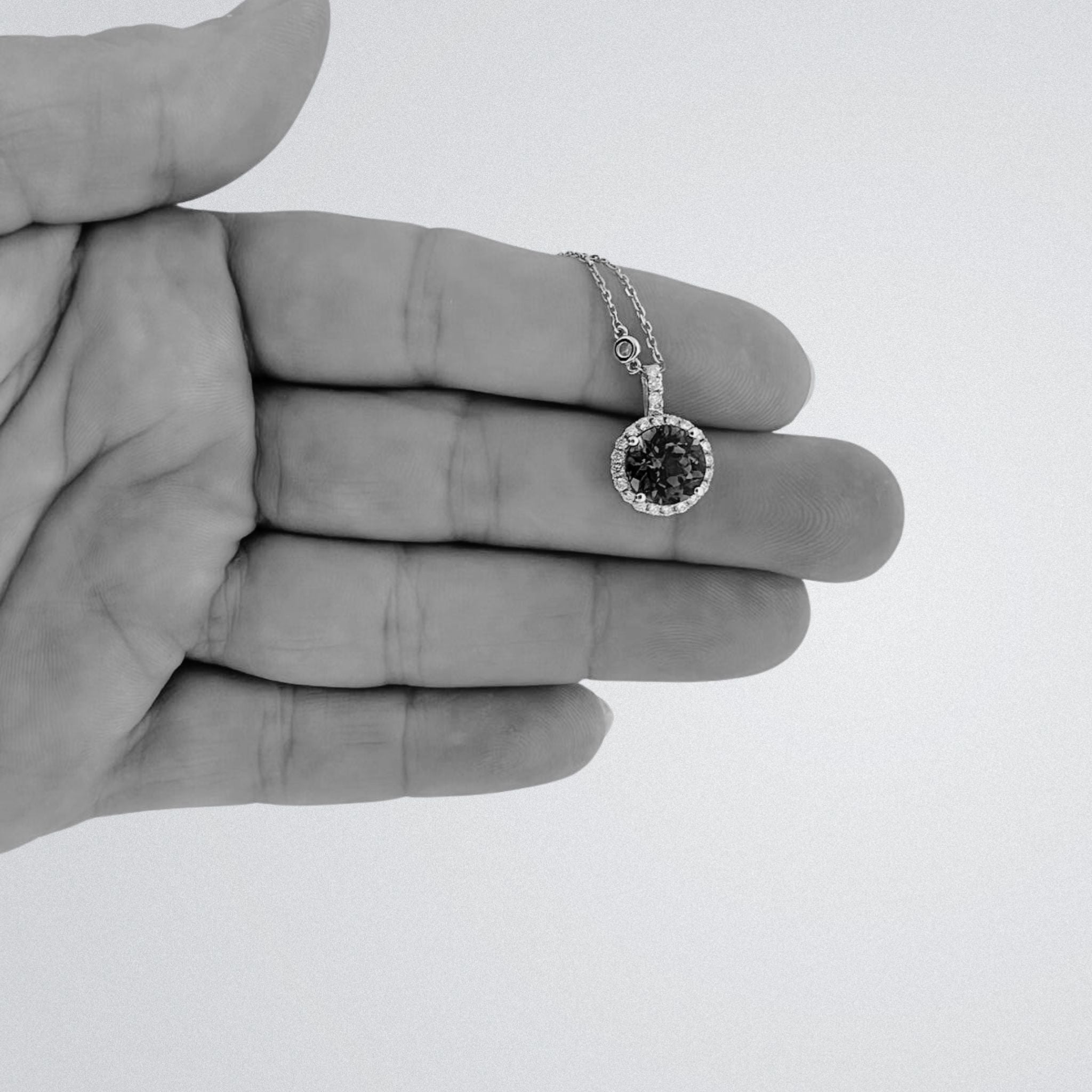 Round Tanzanite Pendant with Diamonds