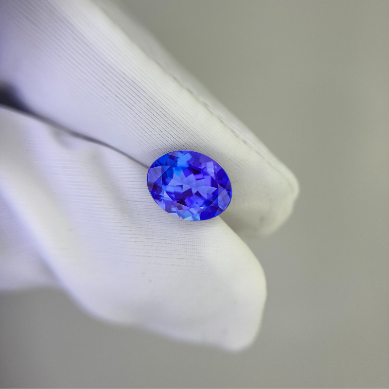 3.25 Carat Oval Cut Tanzanite Gemstone