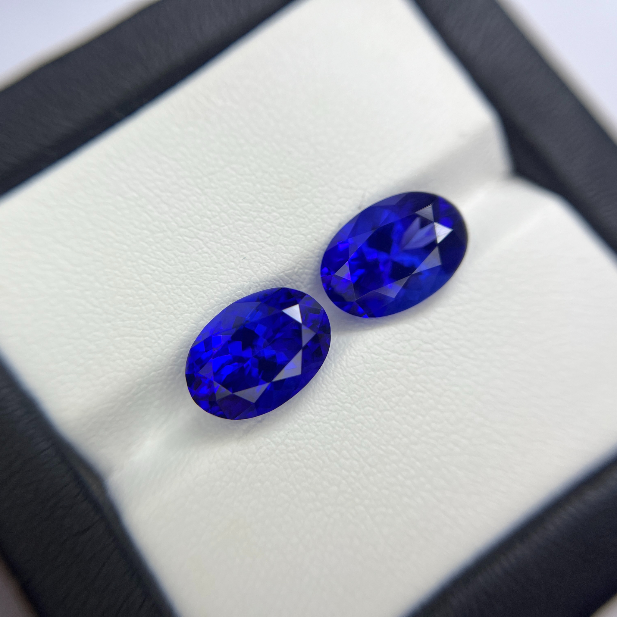 Exceptional Pair of Oval Tanzanites – Near 10 Carats Total