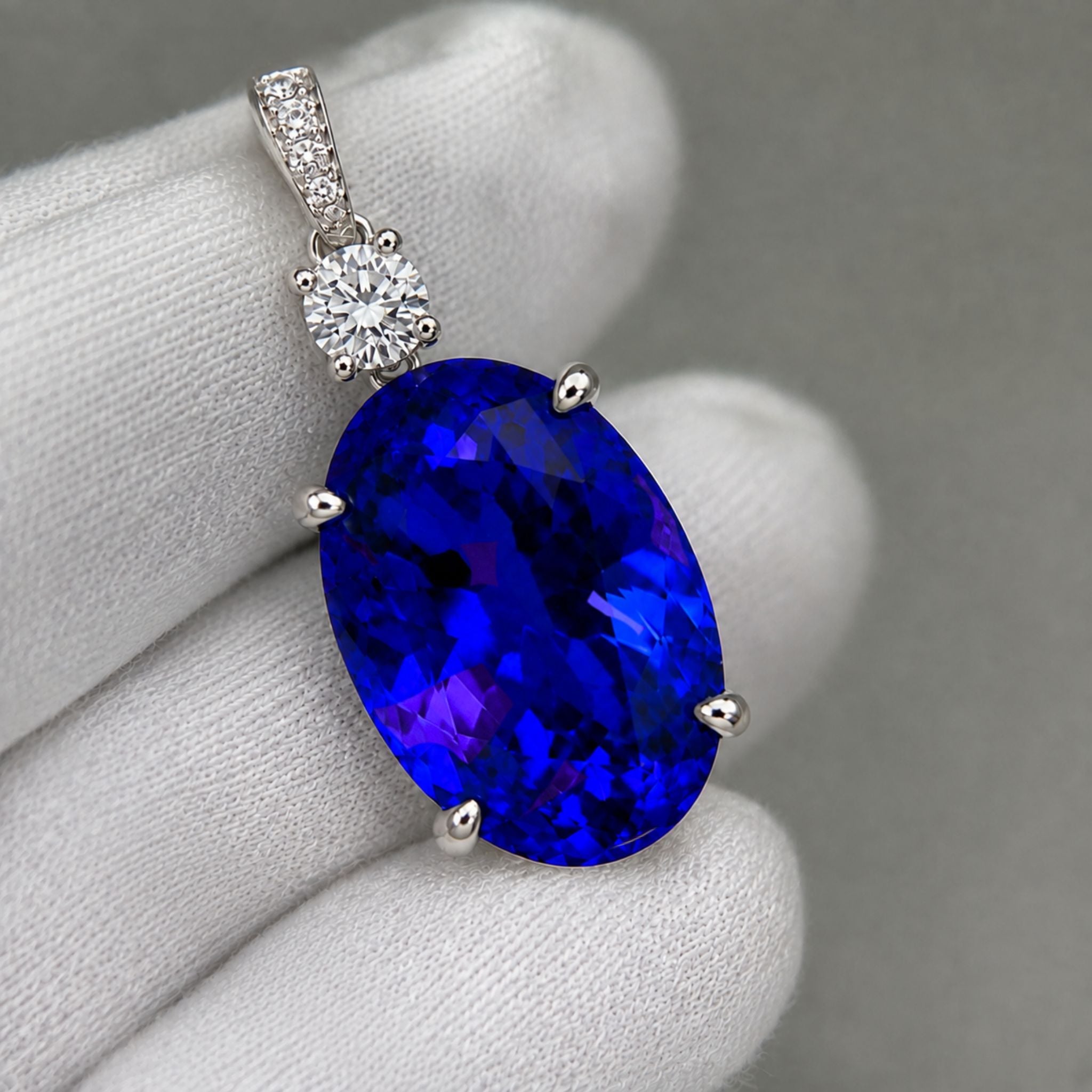 Stunning 7.00 Ct Oval Tanzanite Necklace