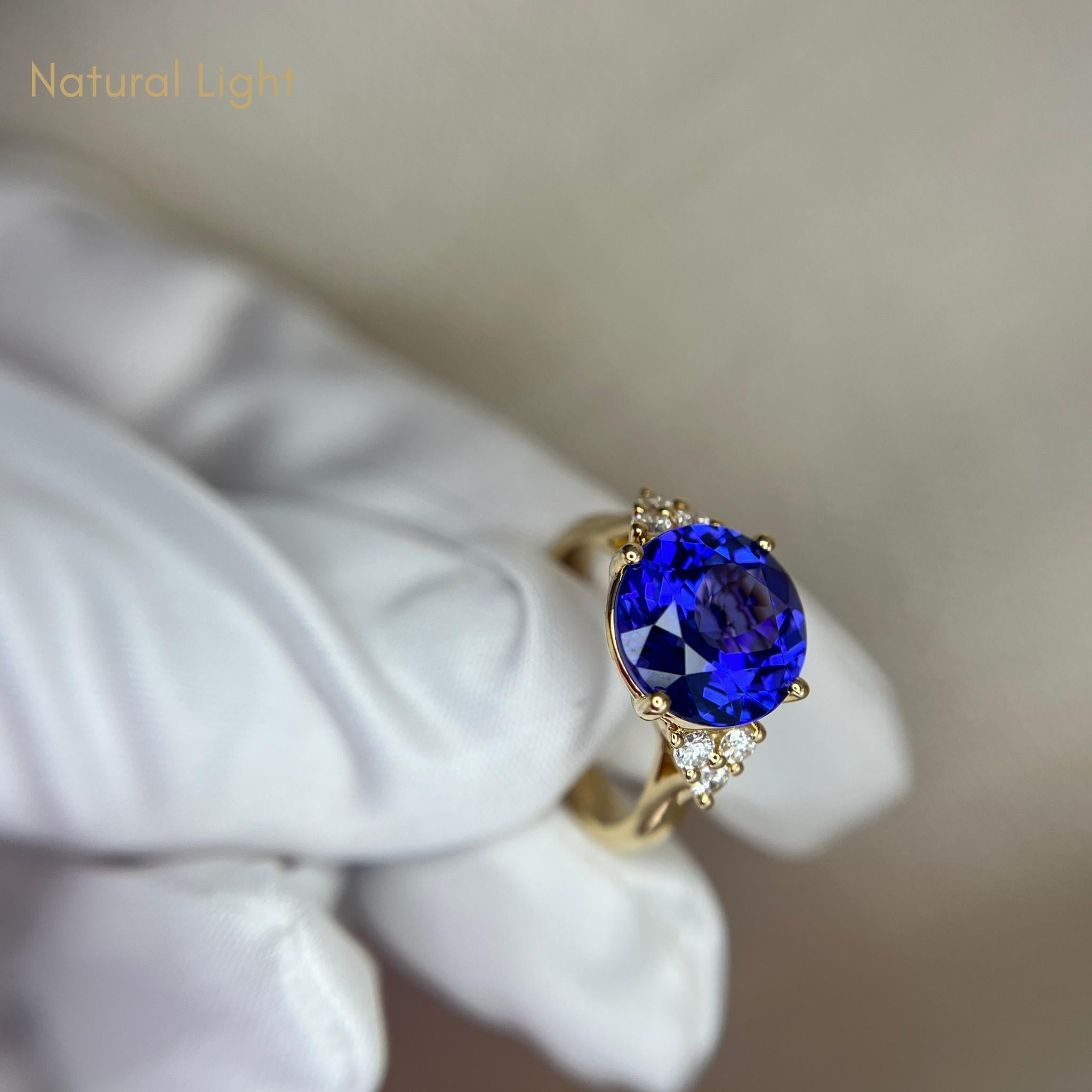 Round Solitaire Tanzanite Diamond Ring - 4.94 Cts -18K Yellow Gold