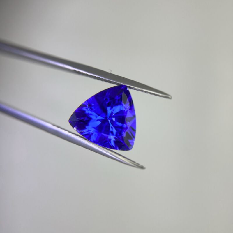Tanzanite Trillion Cut Gemstone - 4.36 carats