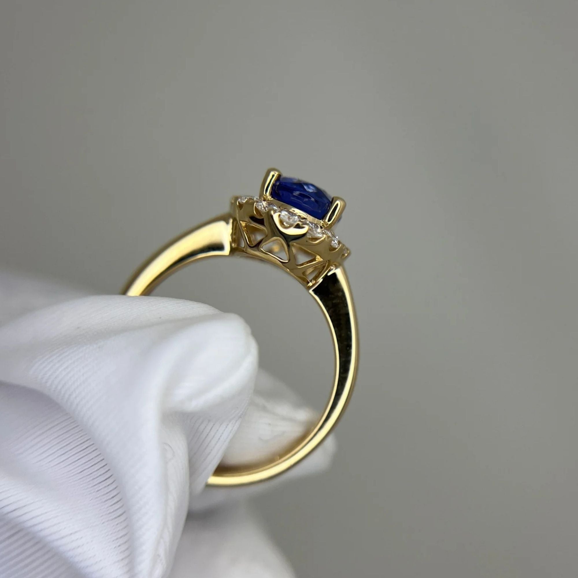 ”Kate” 2.00 Ct Oval Tanzanite & Diamond Halo Ring in Yellow Gold