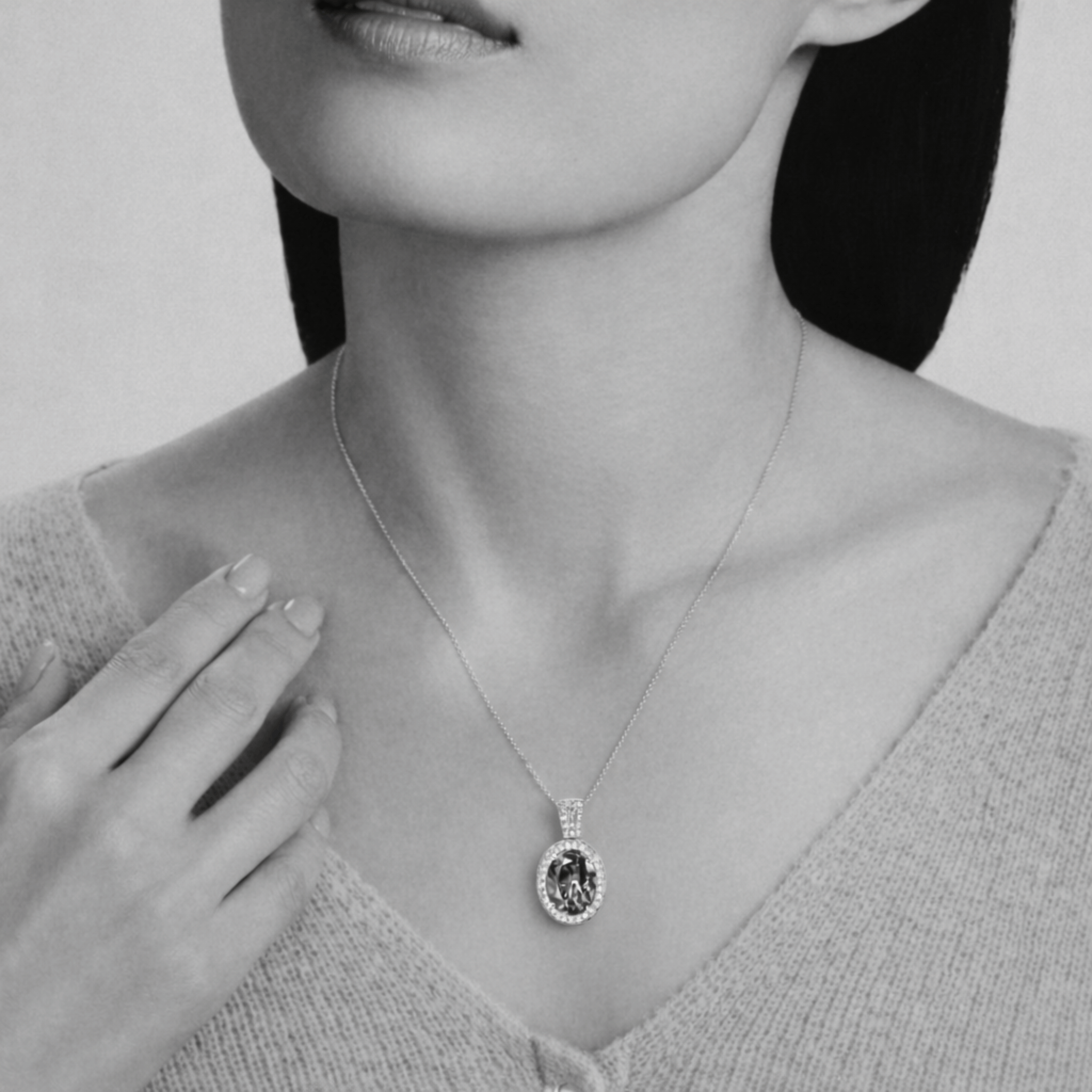 Made to Order : Violet & Blue 5 Ct Tanzanite & Baguette Diamond Pendant